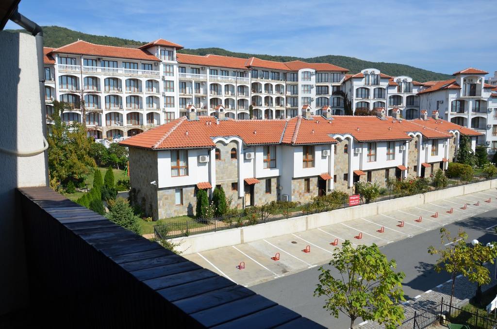 Apartments In Complex Chateau Nessebar スヴェティ・ヴラス エクステリア 写真