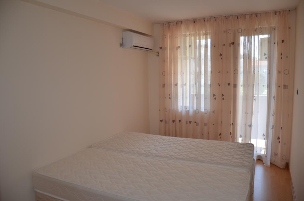 Apartments In Complex Chateau Nessebar スヴェティ・ヴラス エクステリア 写真