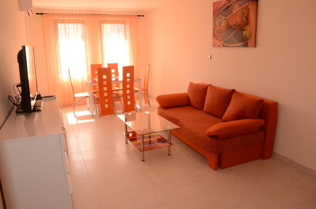 Apartments In Complex Chateau Nessebar スヴェティ・ヴラス エクステリア 写真